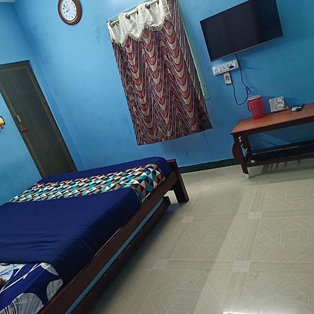 Blue Waves Homestay Puduccseri Kültér fotó