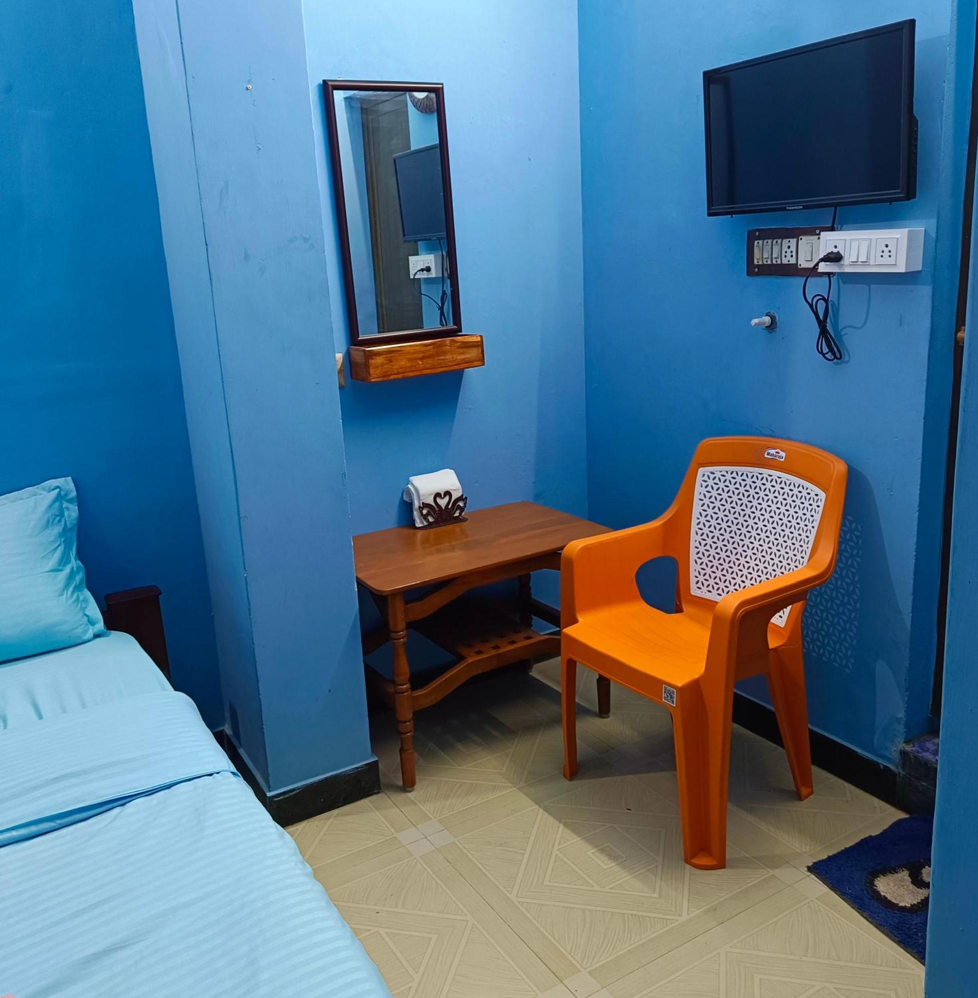 Blue Waves Homestay Puduccseri Kültér fotó