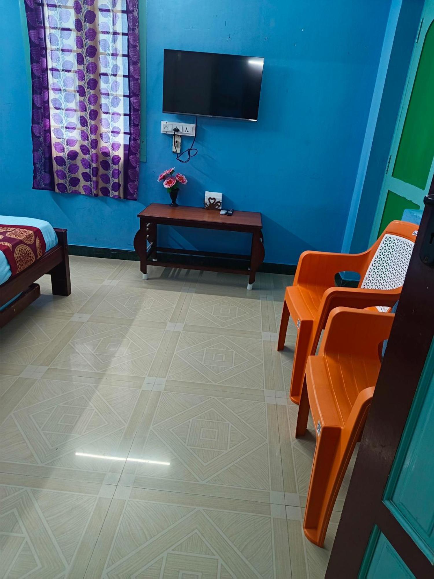 Blue Waves Homestay Puduccseri Kültér fotó